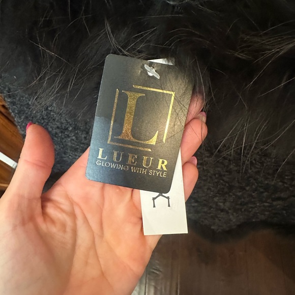 Fur trim pancho - Picture 2 of 4